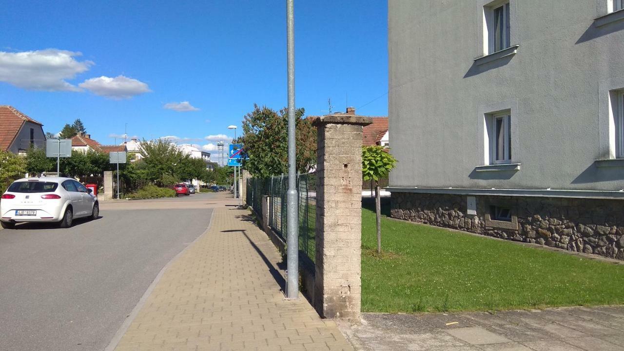Apartmanovy Byt Trebon Exterior foto