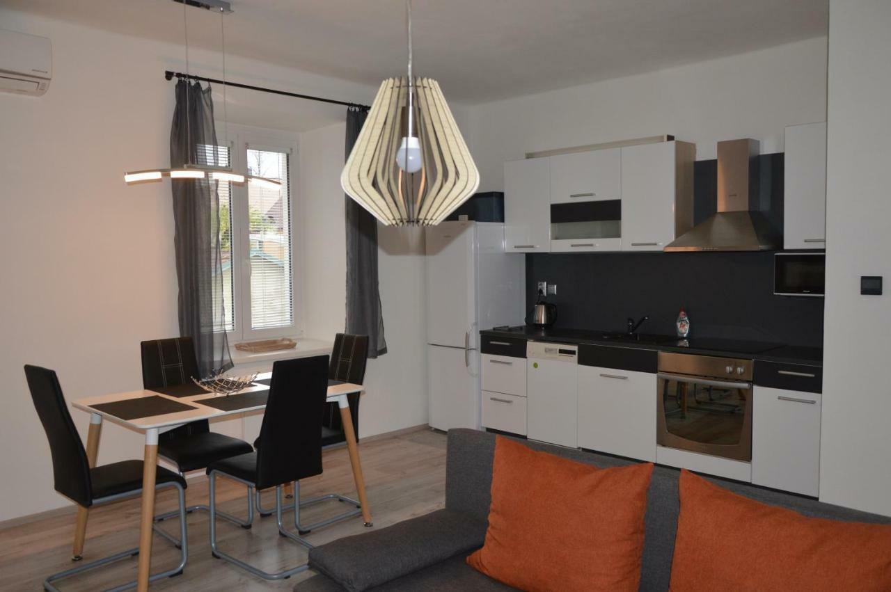 Apartmanovy Byt Trebon Exterior foto