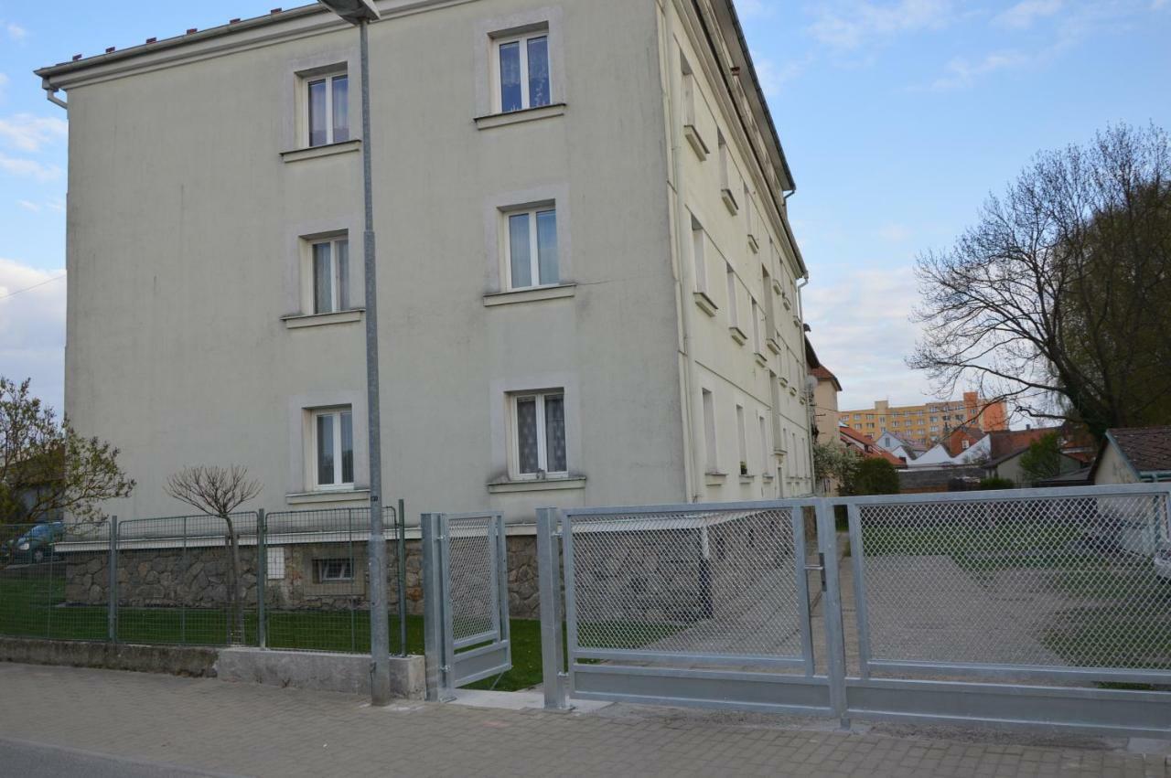 Apartmanovy Byt Trebon Exterior foto
