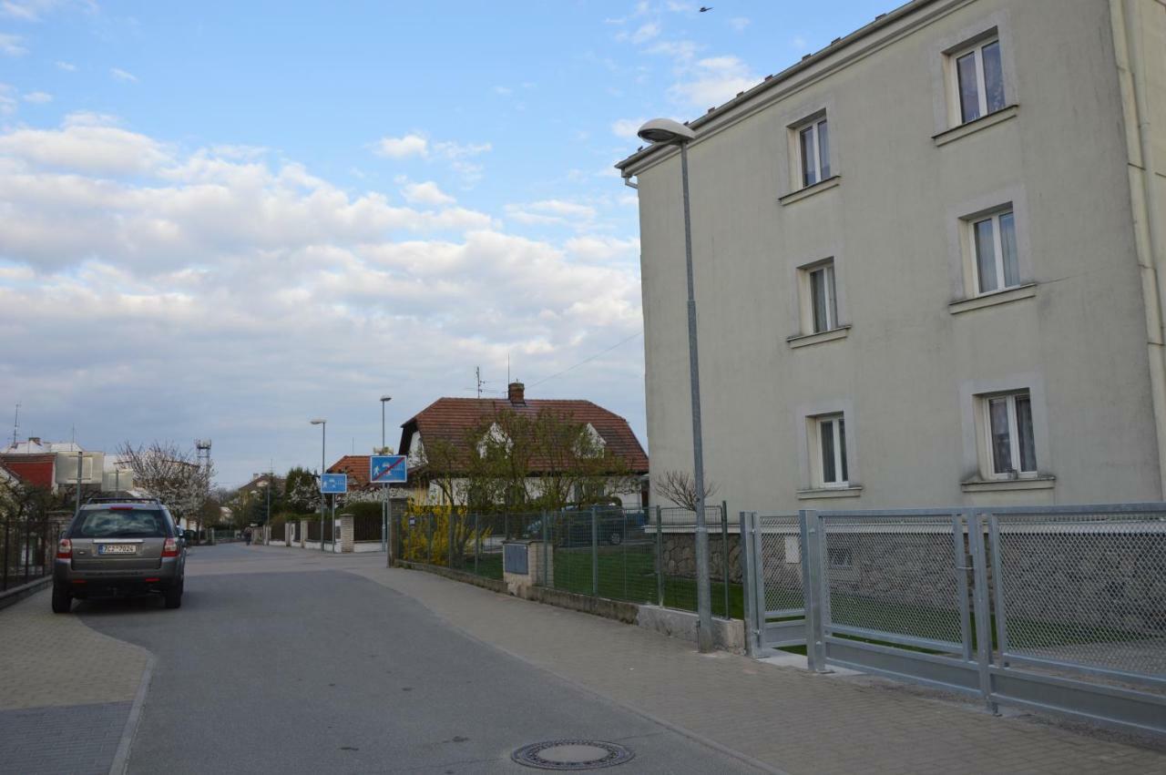 Apartmanovy Byt Trebon Exterior foto