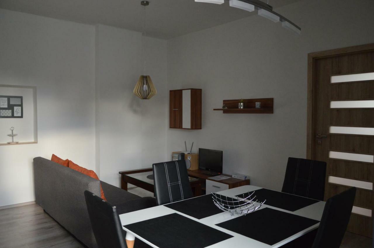 Apartmanovy Byt Trebon Exterior foto